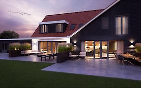 Modern 8 person villa in De Cocksdorp Texel