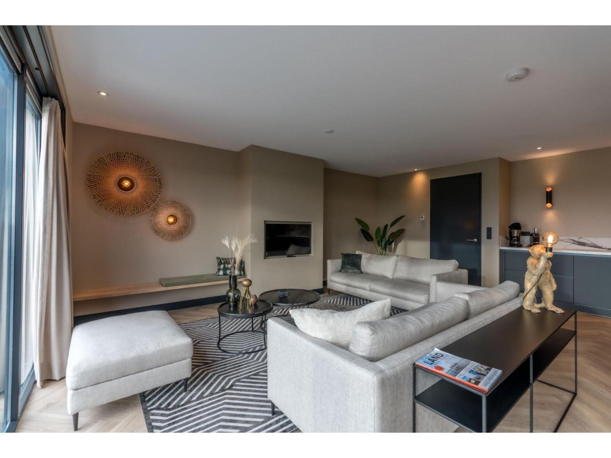 Modern 8 person villa in De Cocksdorp  Buitenkant foto